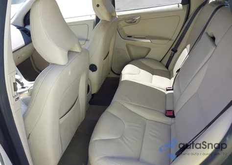 2013 Volvo Xc60 3.2 Premier из США, поврежденный, VIN YV4952DL6D2420894